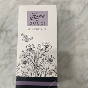 Gucci Flora Generous Violet Perfume Box - White and Purple